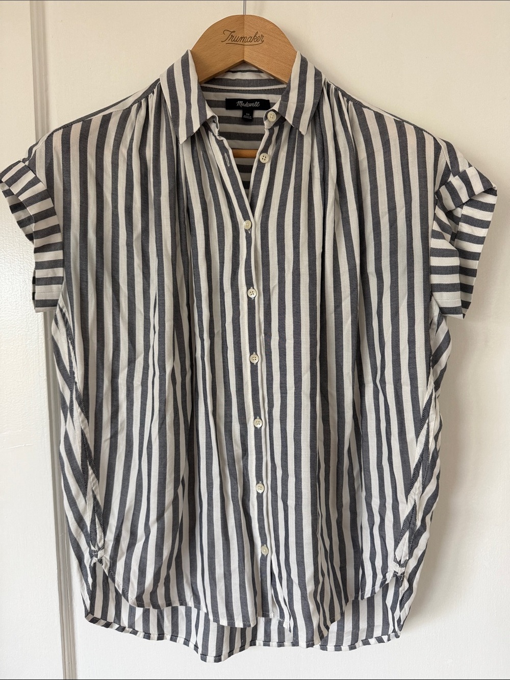 Madewell Black and White Vertical Stripe Short-Sleeve Button-Down
